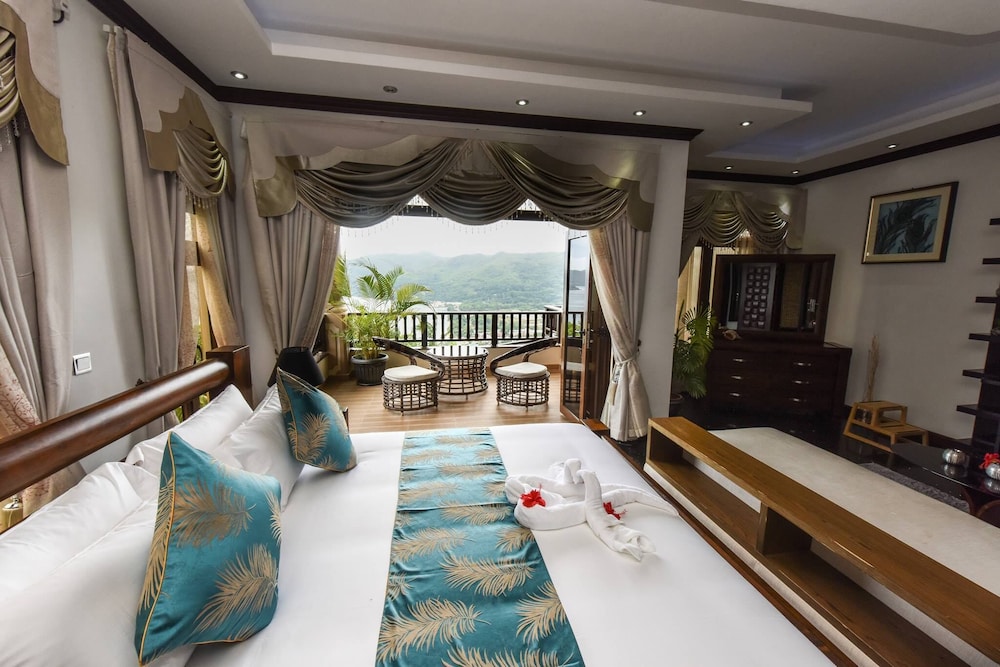 Deluxe Suite, Sea View photo 3