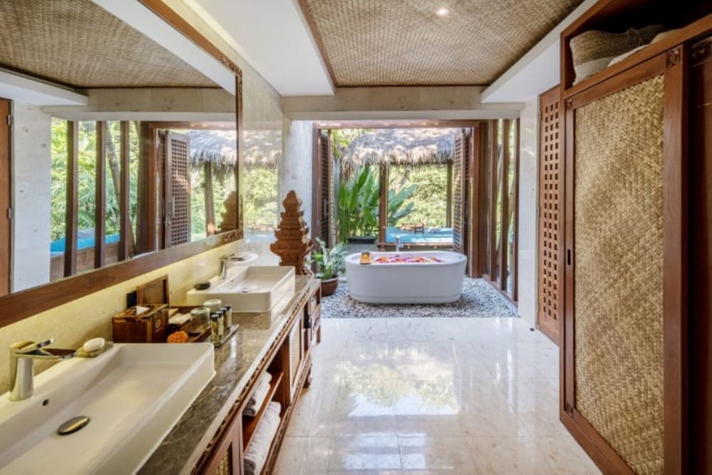 Grand 1 Bedroom Villa with Private Pool - Photo 10