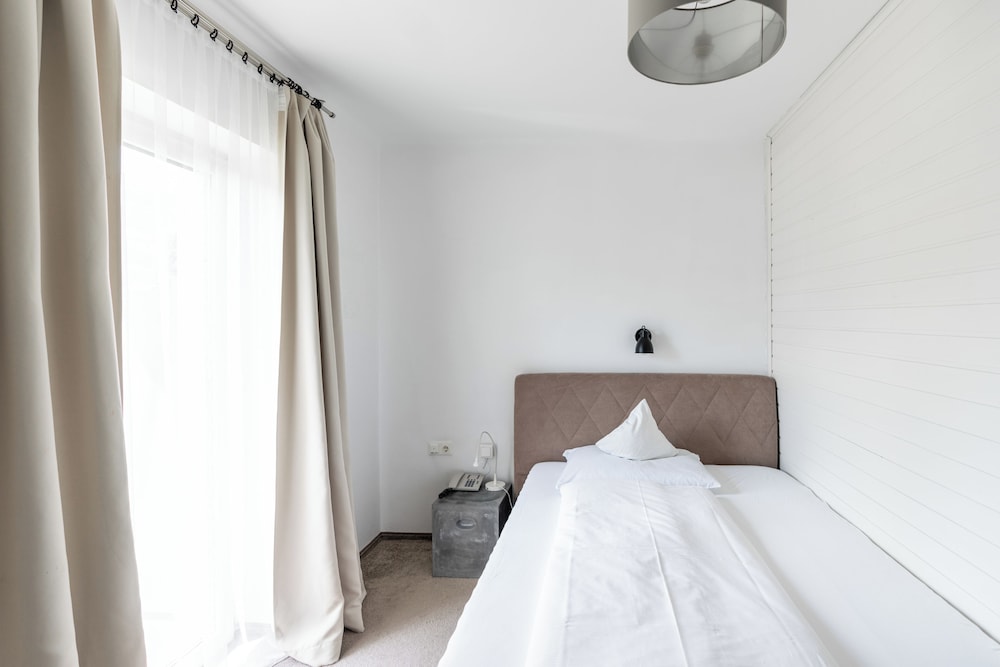 Economy Single Room, Annex Building (3 Star)