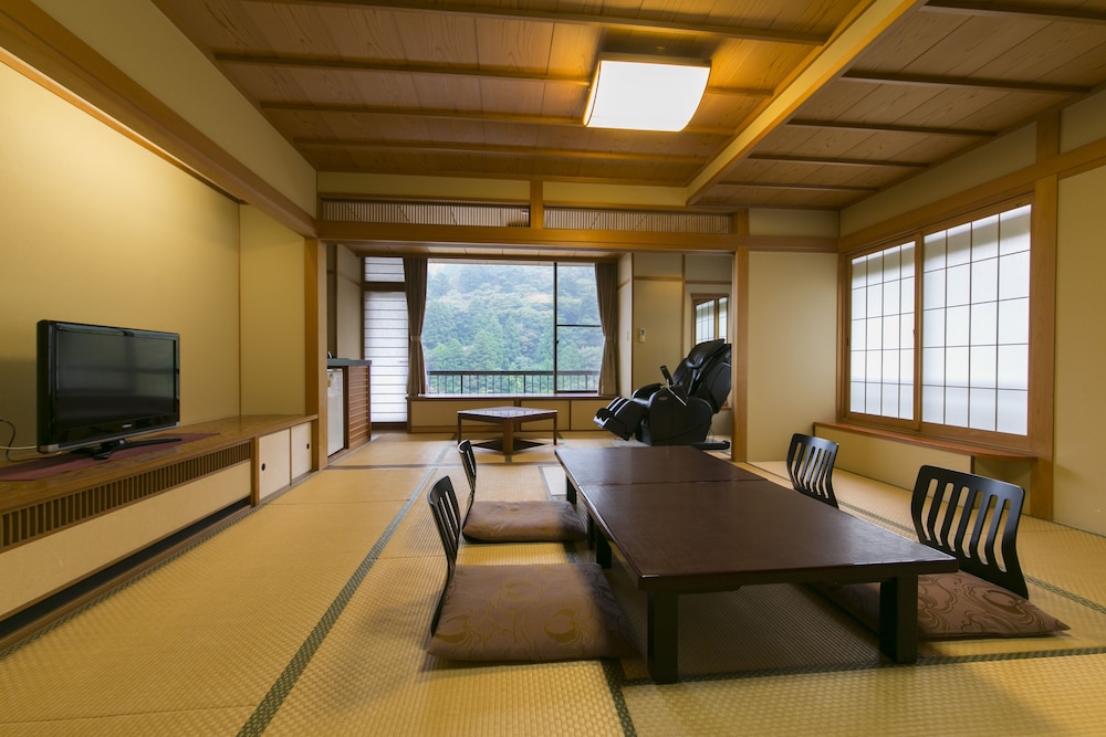 Japanese-style room 12.5 tatami mats with Massage chair and ceramic bath