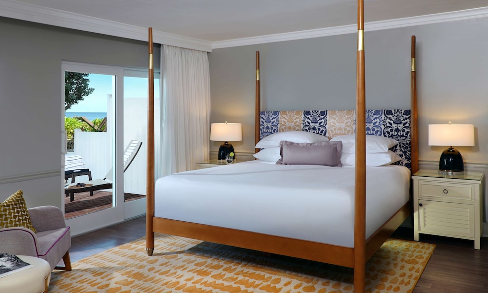 Lanai Partial View - 2 Queen Beds - Photo 1