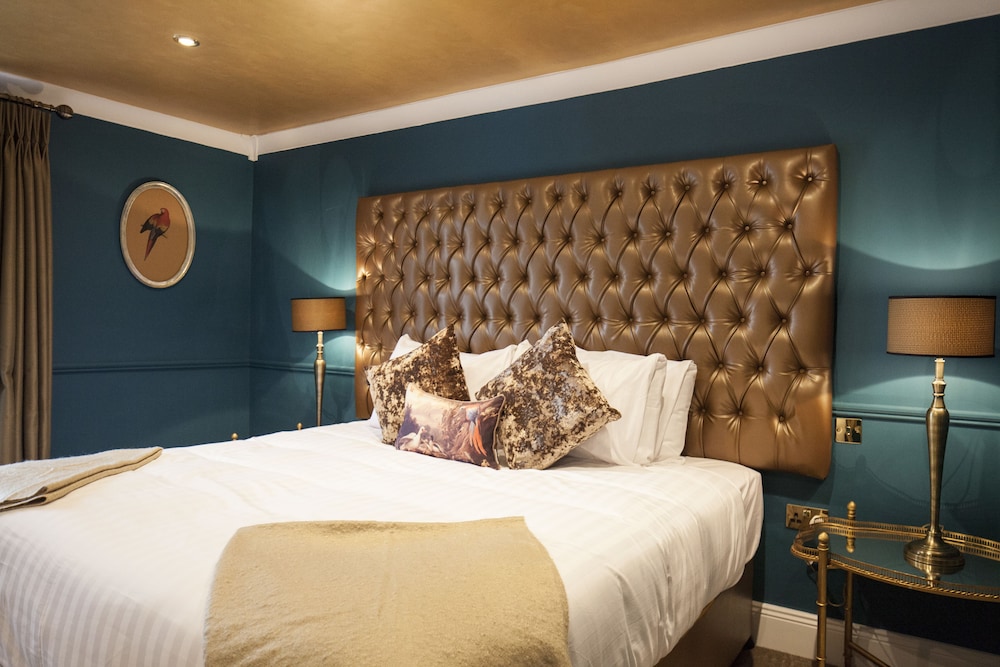 Superior Double or Twin Room photo 2