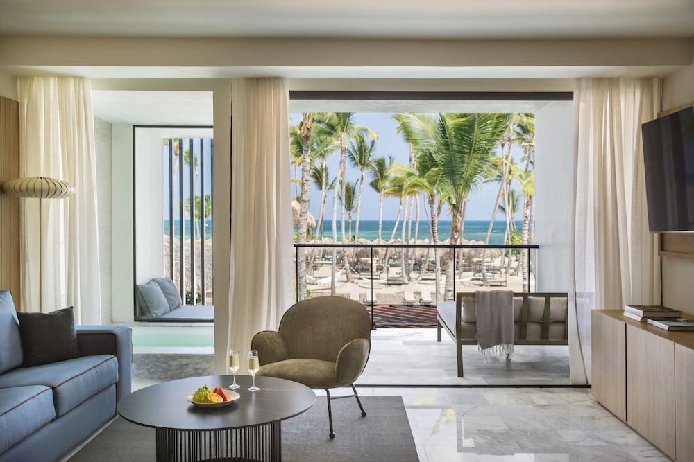 Finest Club Beachfront Suite