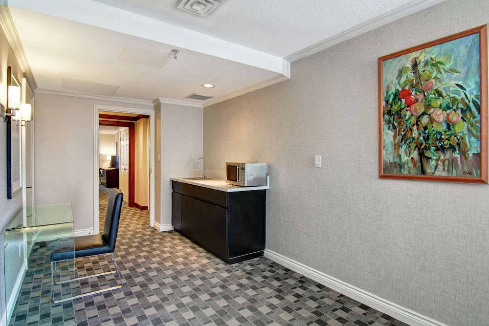 Premium Suite, 1 King Bed
