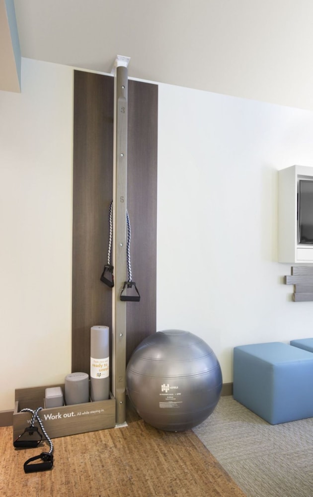 Standard Room, 2 Double Beds, Accessible Bathtub (Communications) - Photo 4