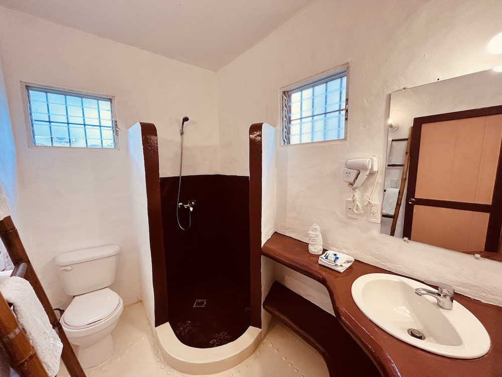 Deluxe Suite - Photo 7