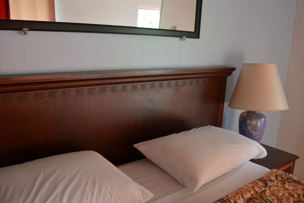 Standard Suite, 1 Queen Bed, Non Smoking photo 1