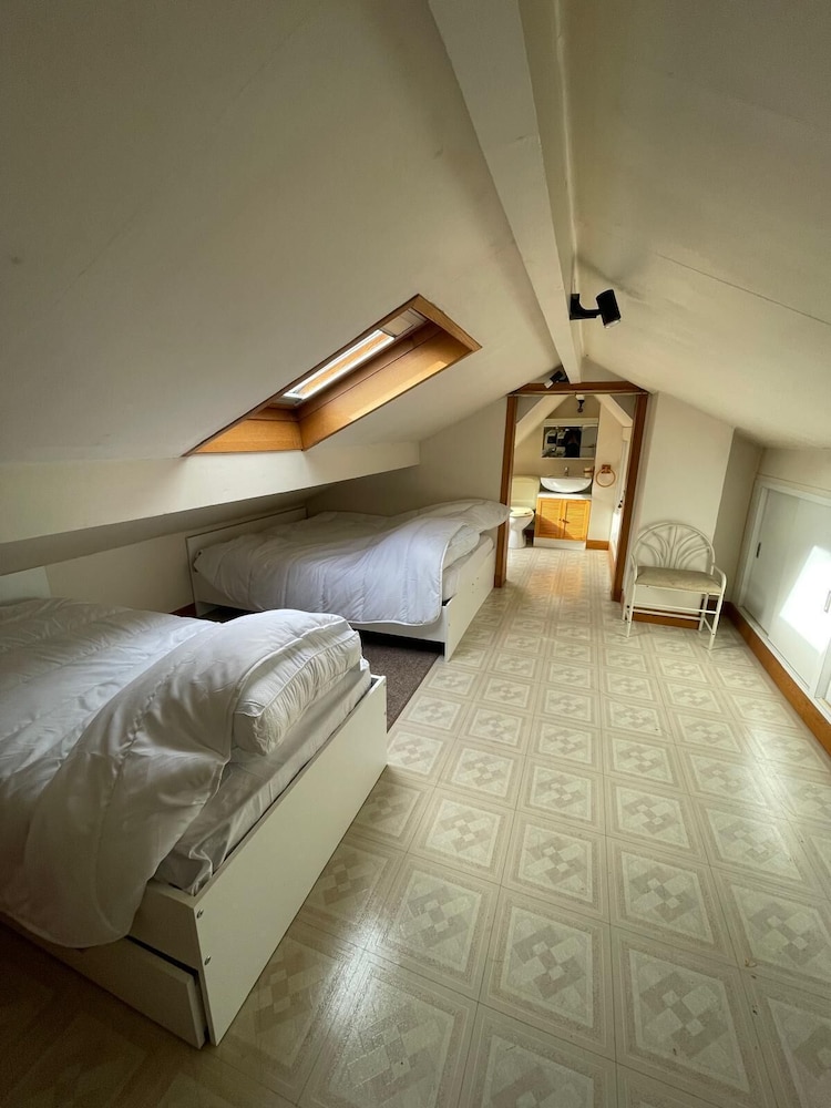 Classic Triple Room photo 2
