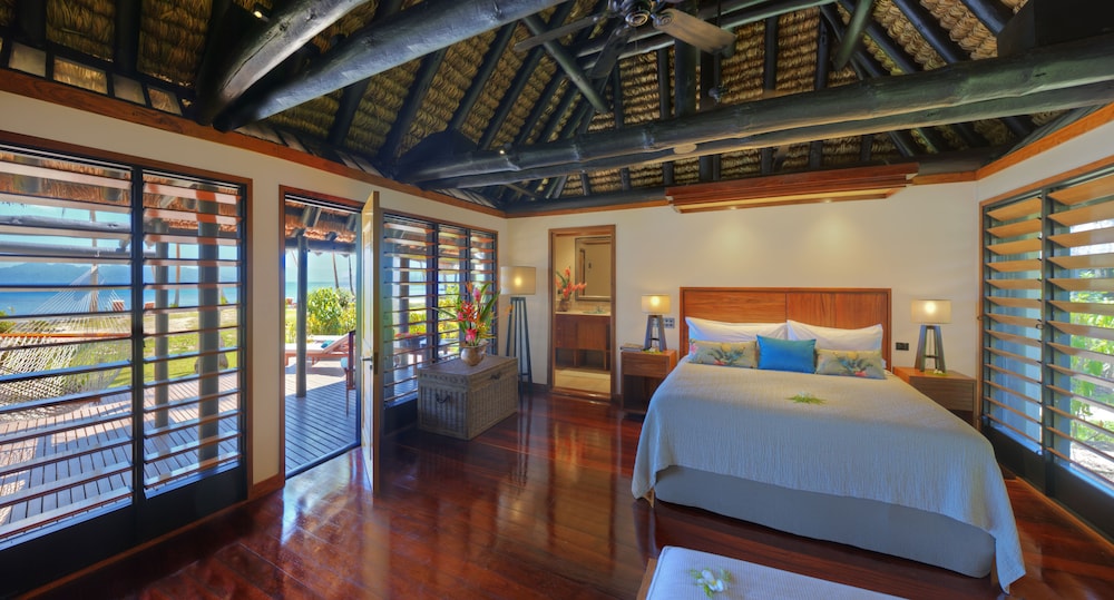 Room, Oceanfront photo 1