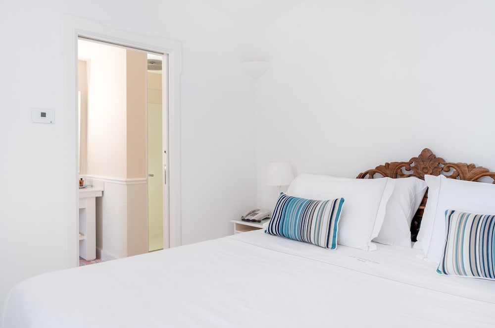 Elite Suite, Hot Tub, Sea View - Photo 14