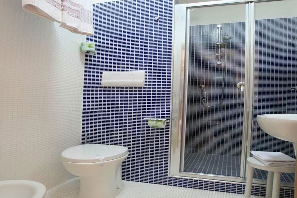 Royal Double Room Single Use photo 2