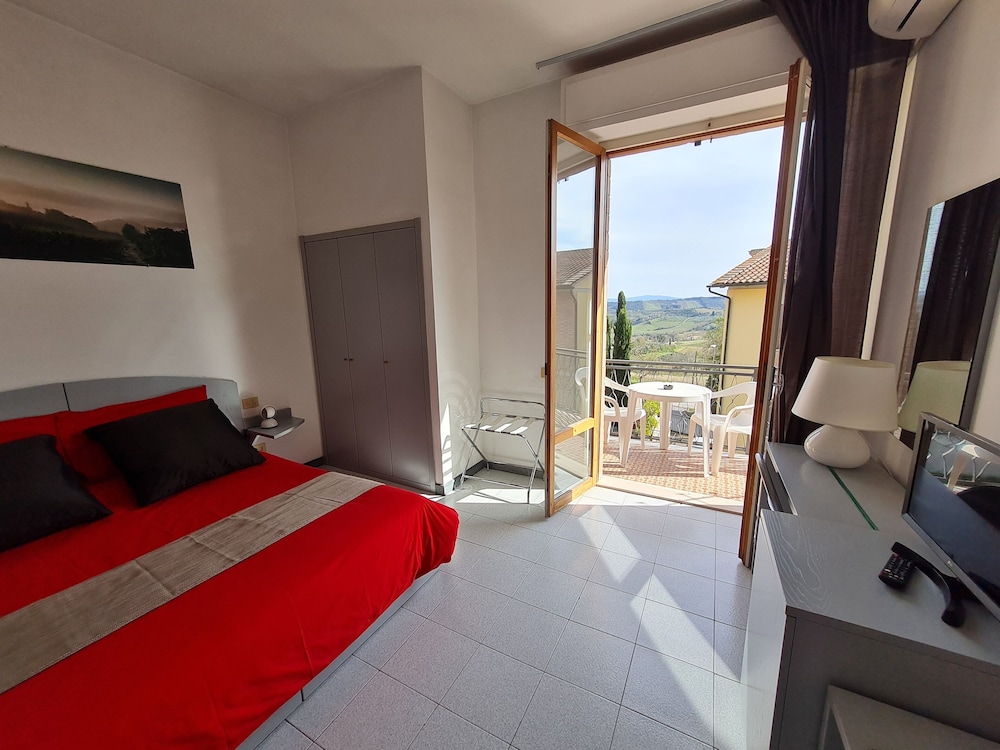 Deluxe Room, Balcony photo 3