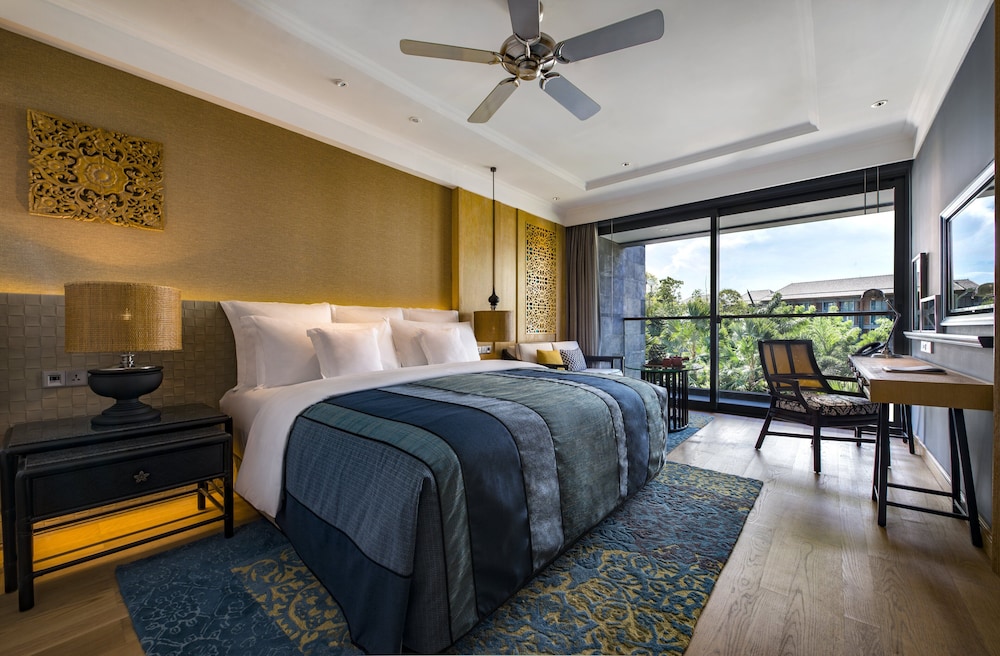 Standard Room, 1 King Bed, Garden View
