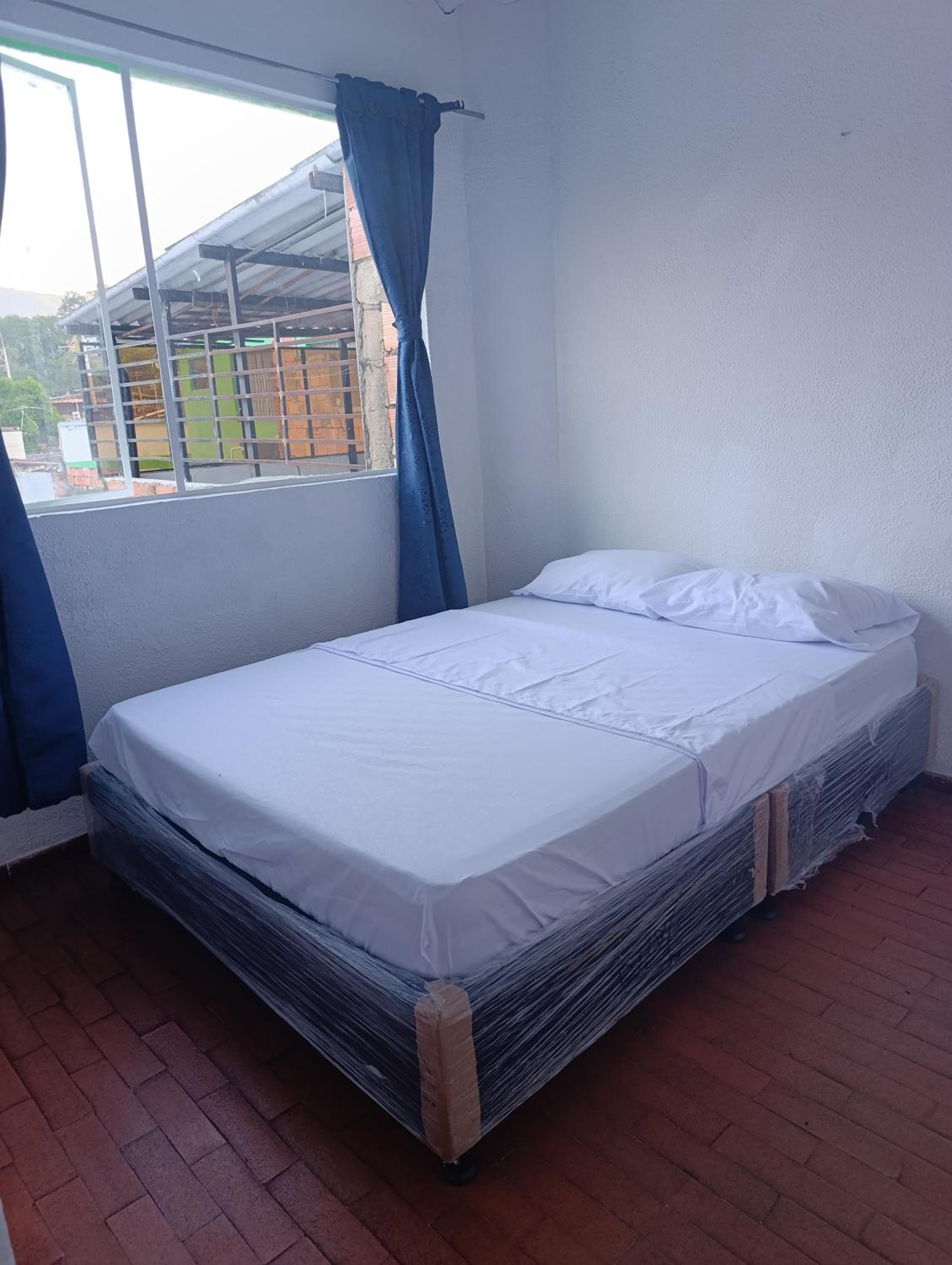 Twin Room with Private External Bathroom photo 3