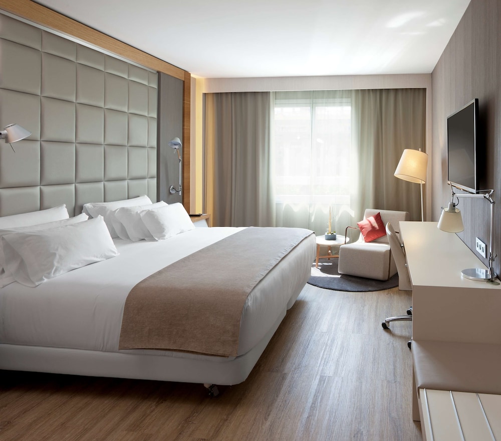 Premium Room (Extra Bed 3 Adults) - Photo 1