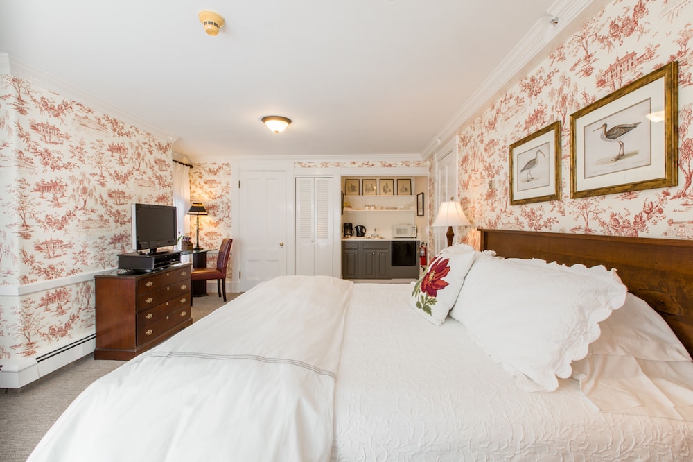 Thoreau Suite (No Pets) photo 3