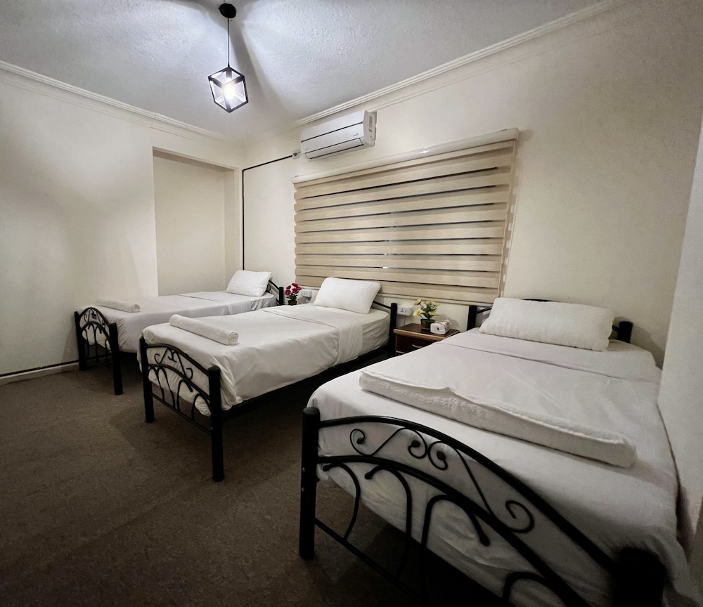 Standard Triple Room - Photo 5