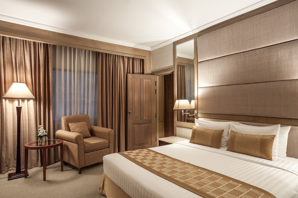 Suite, 2 Bedrooms, City View photo 2