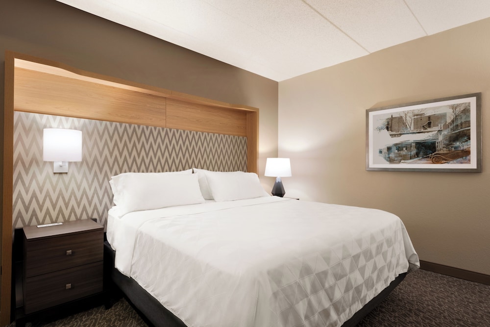 Suite, 1 Twin Bed, River View - Photo 9
