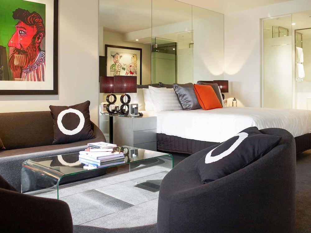 Studio, 2 Bedrooms (Two Bedroom Studio Dual Key) - Photo 5