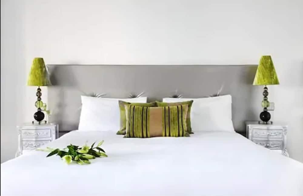 Deluxe Double Room, 1 Double Bed photo 2