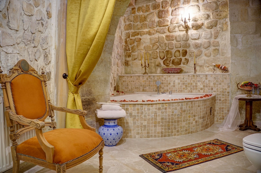 Royal Suite photo 3