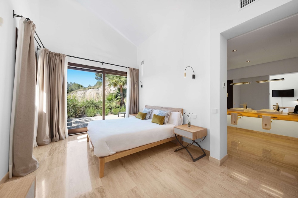 Luxury Villa (Cap Vermell)