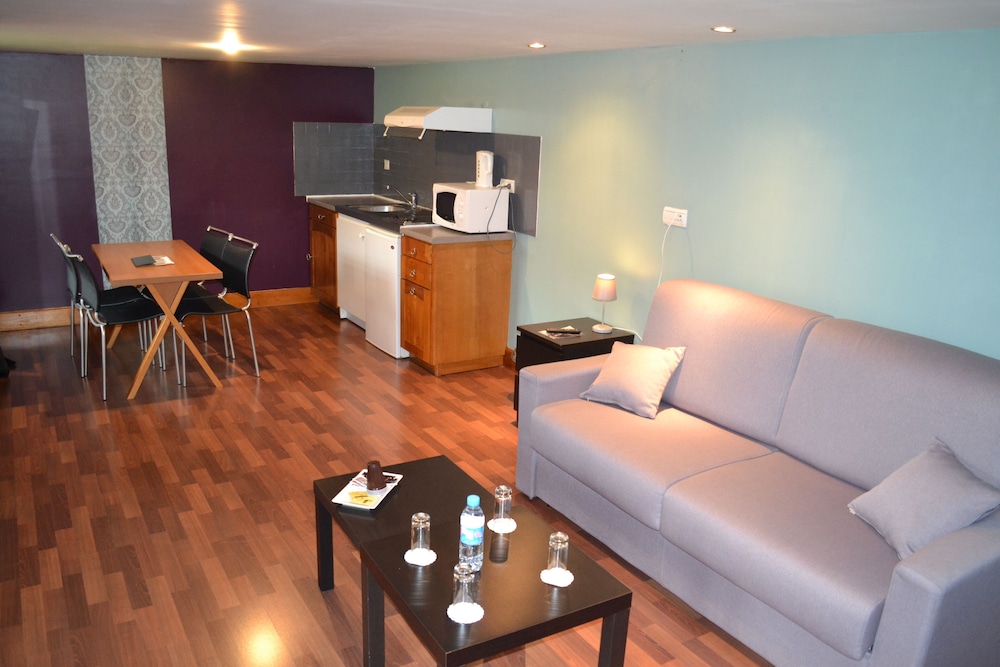 Loft Quad Room