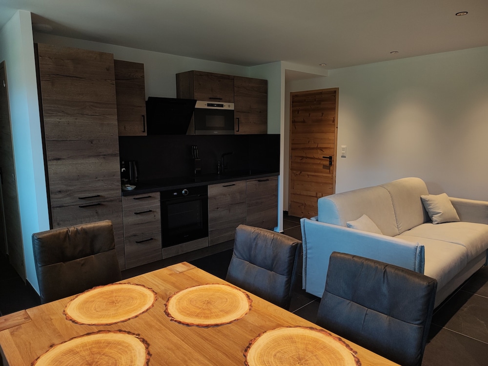 Luxury Apartment photo 3