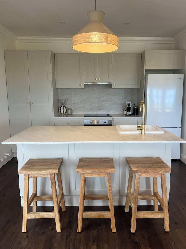 Bellevue House photo 2