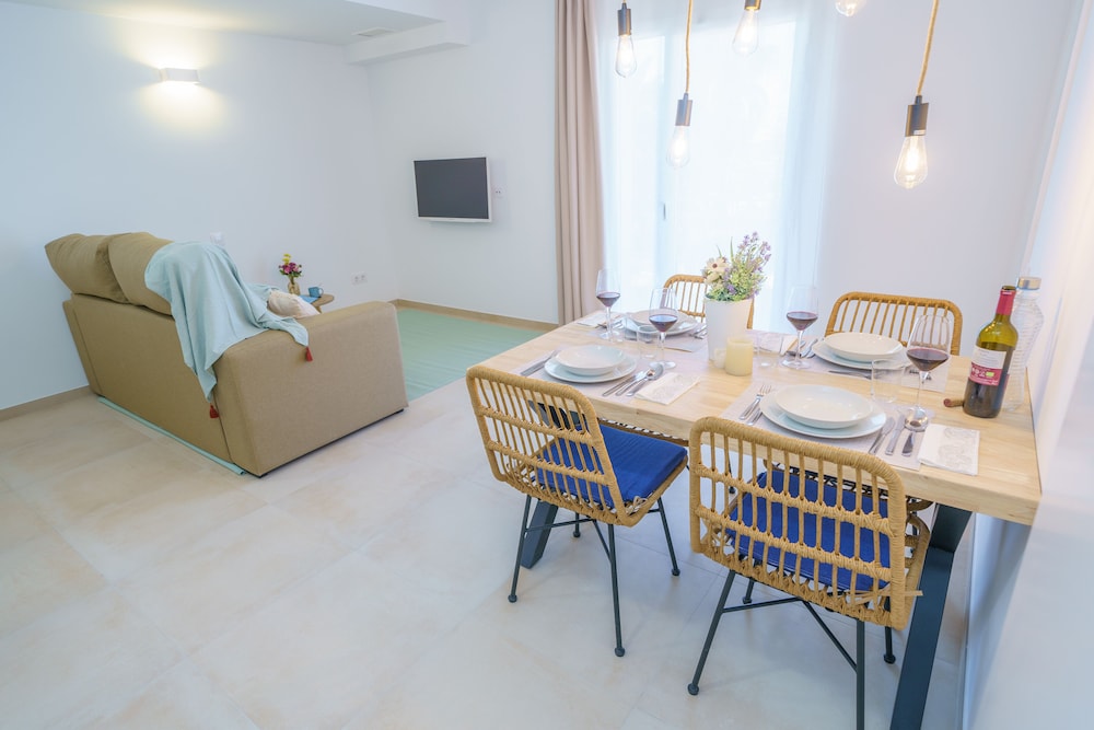 Apartamento Comfort, 2 Habitaciones, Balcón, Vista Parcial al Océano