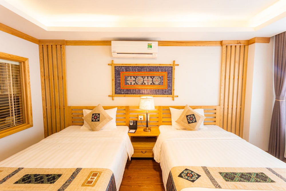 Standard Twin Room, No Windows