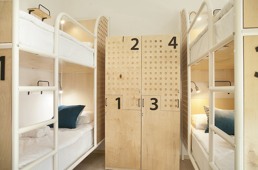 Shared Dormitory, Women only (14 beds) photo 3