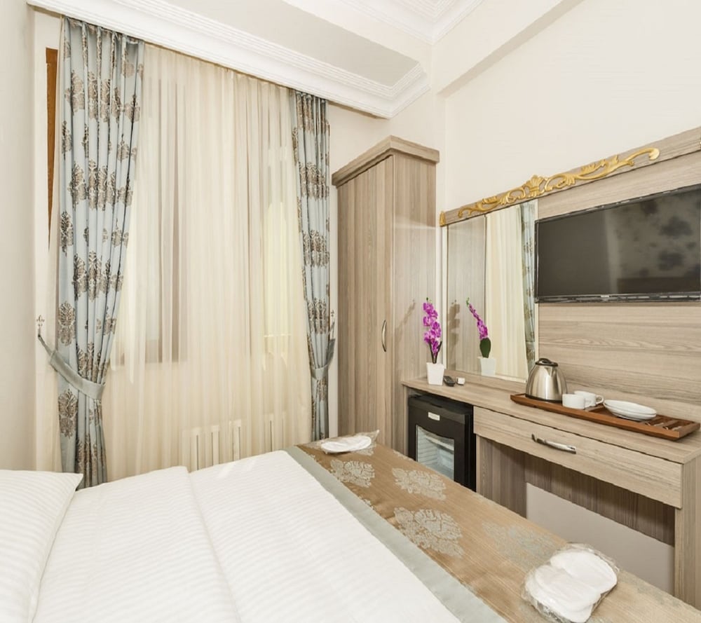Economic Double Room photo 2