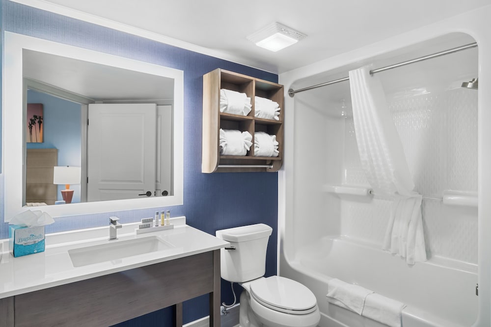 South Tower Angle Ocean View Deluxe Two Bedroom Condo - Photo 22