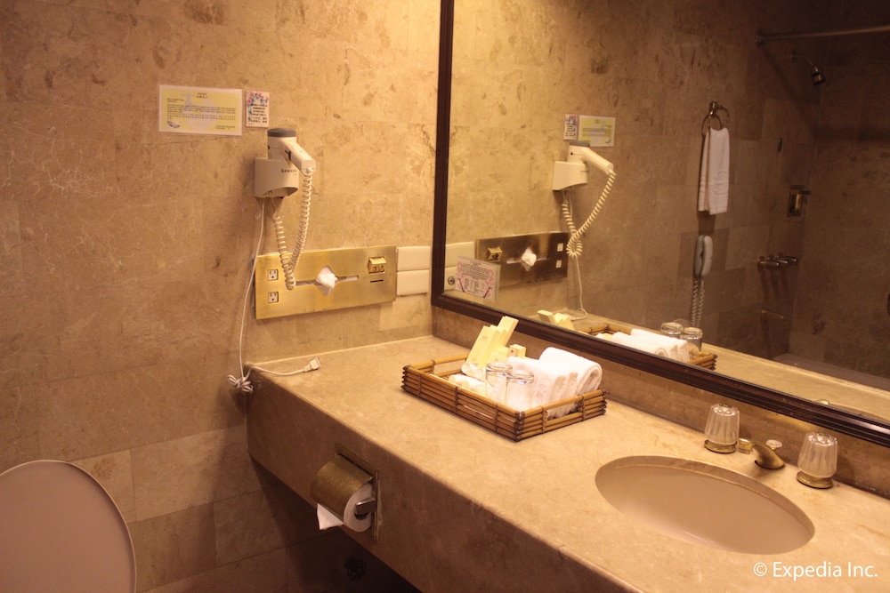 Deluxe Room - Photo 5