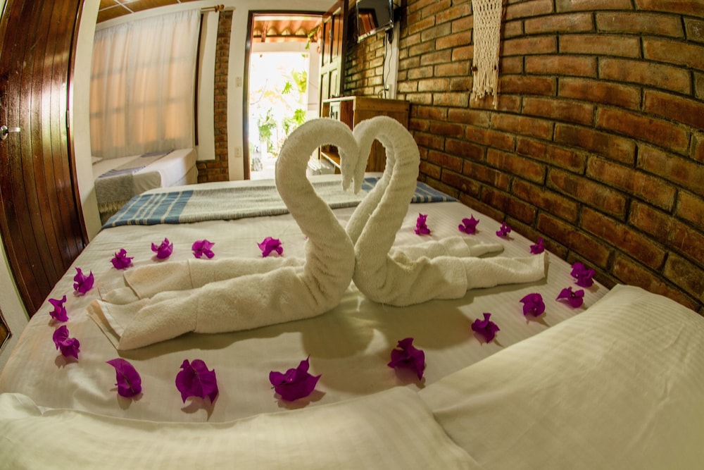 Superior Double Room, 1 Bedroom, Private Bathroom, Garden View photo 2