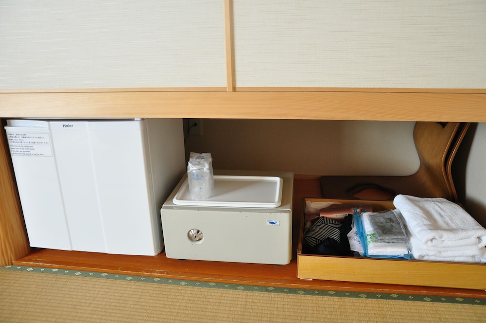 Traditional Twin Room, Non Smoking photo 2