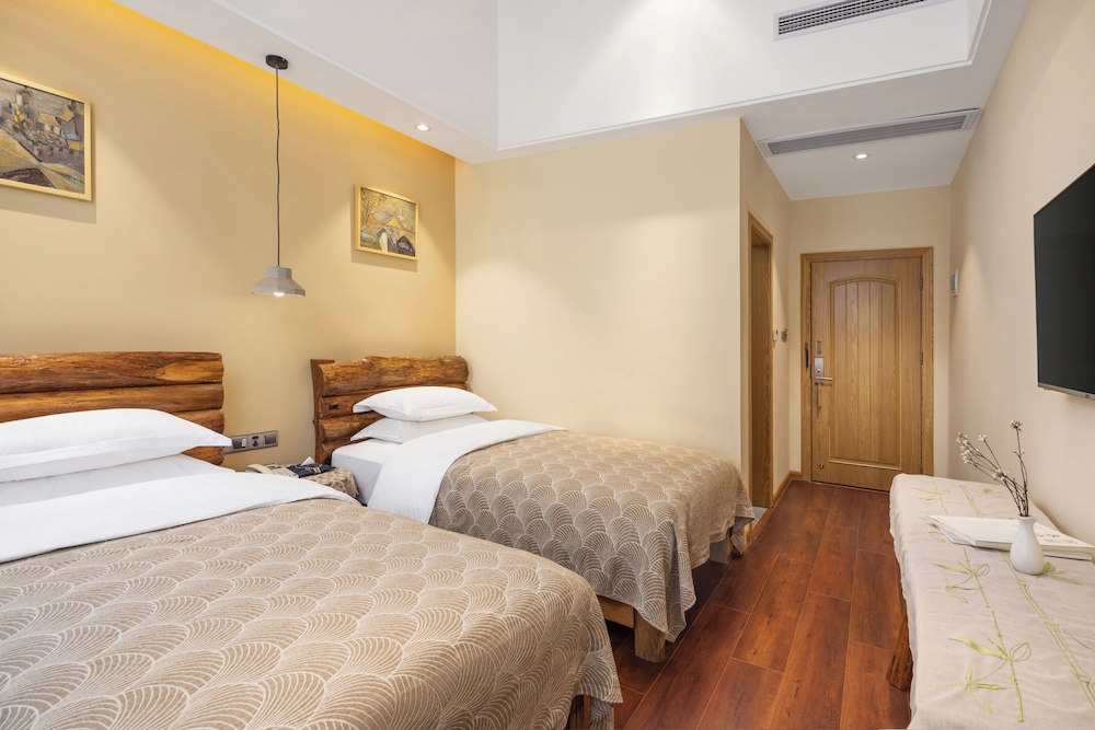 Basic Twin Room photo 1