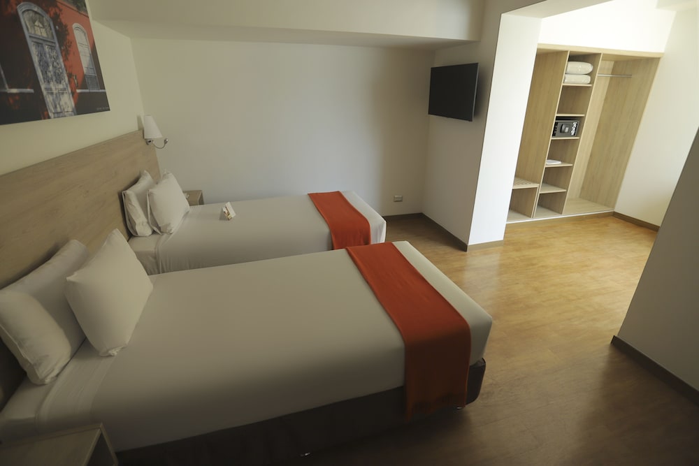 Traditional Room, 2 Twin Beds - Photo 4