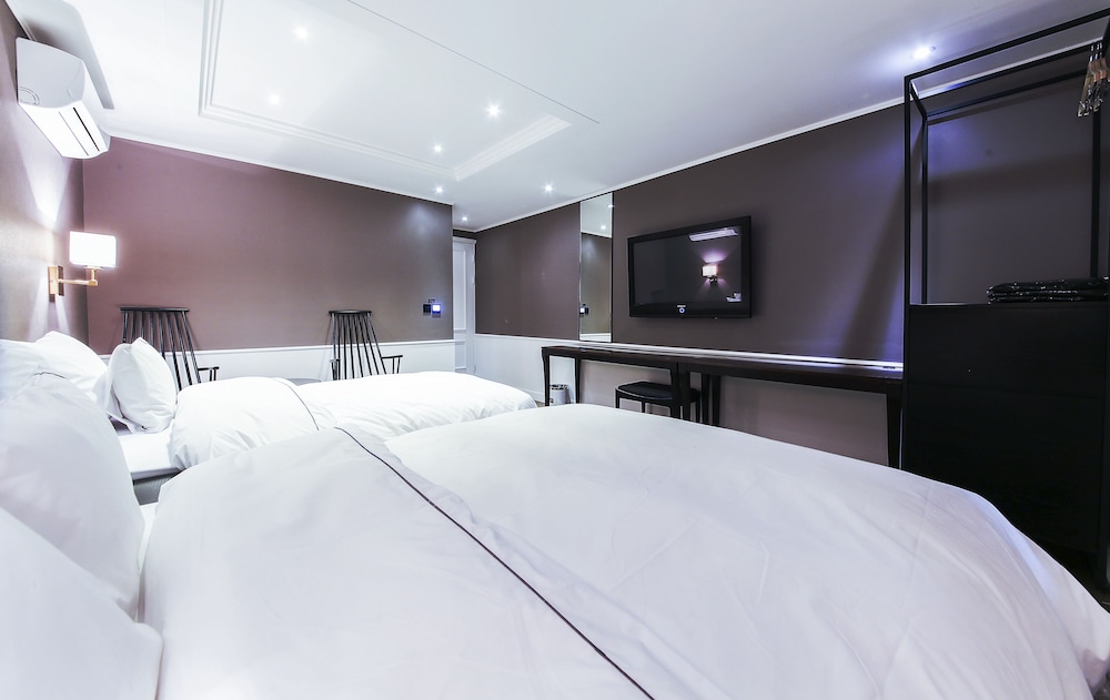 Standard Twin Room photo 2
