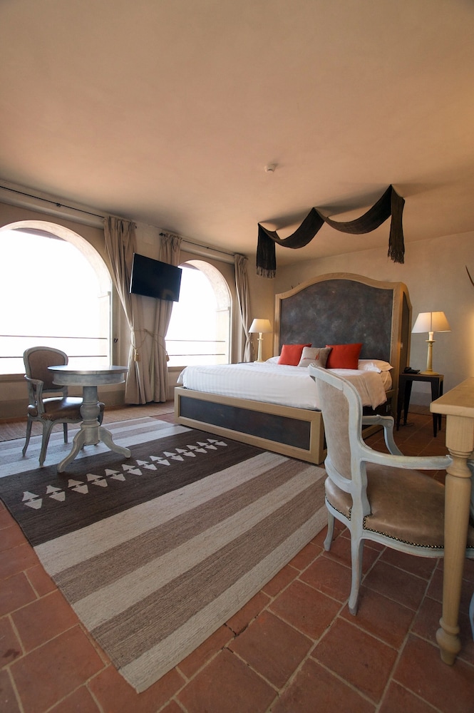 Family Suite, City View