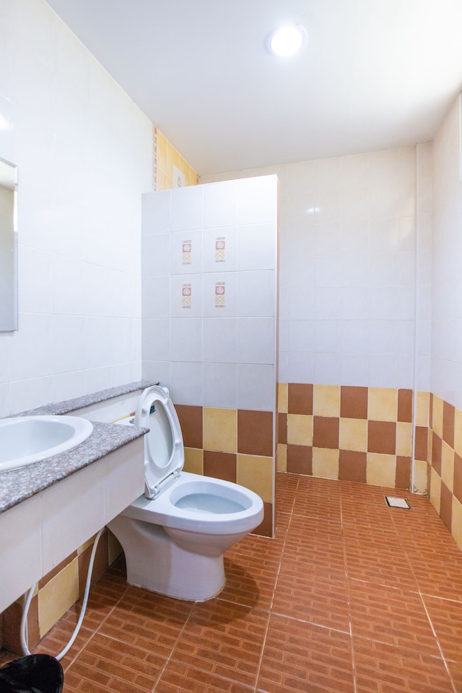 Deluxe Double Room, 1 King Bed, Non Smoking photo 2