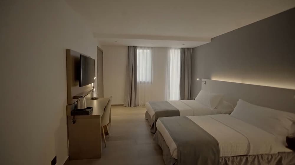 Standard Double or Twin Room, Private Bathroom