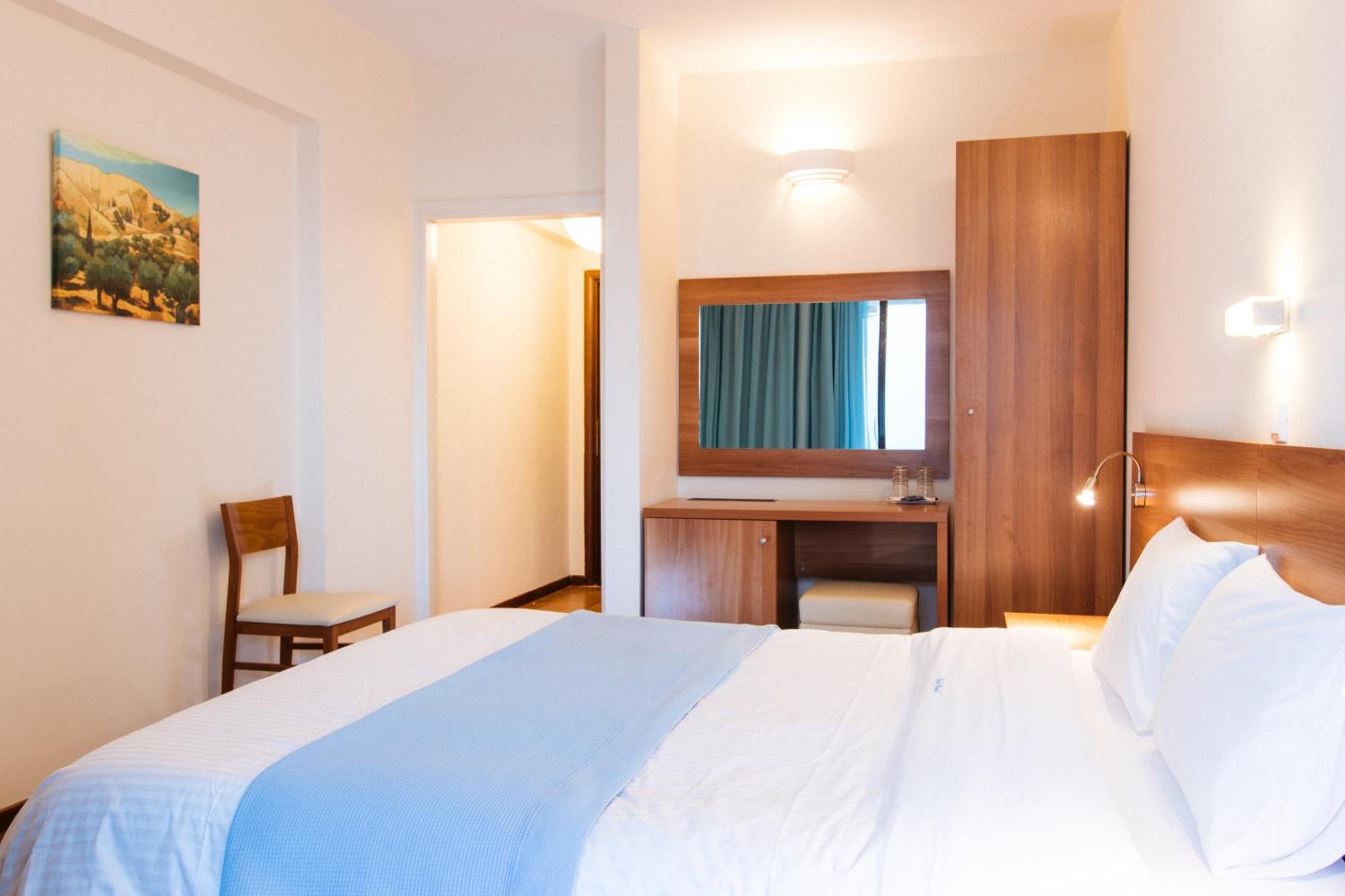 Budget Double Room photo 1
