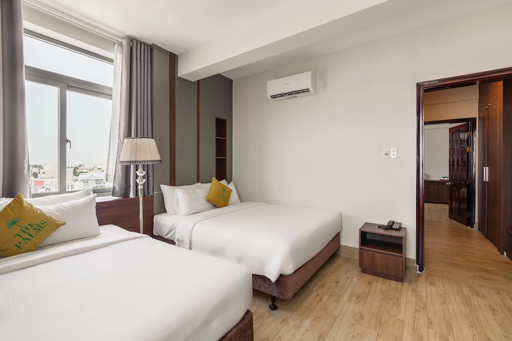 Senior Room with City View