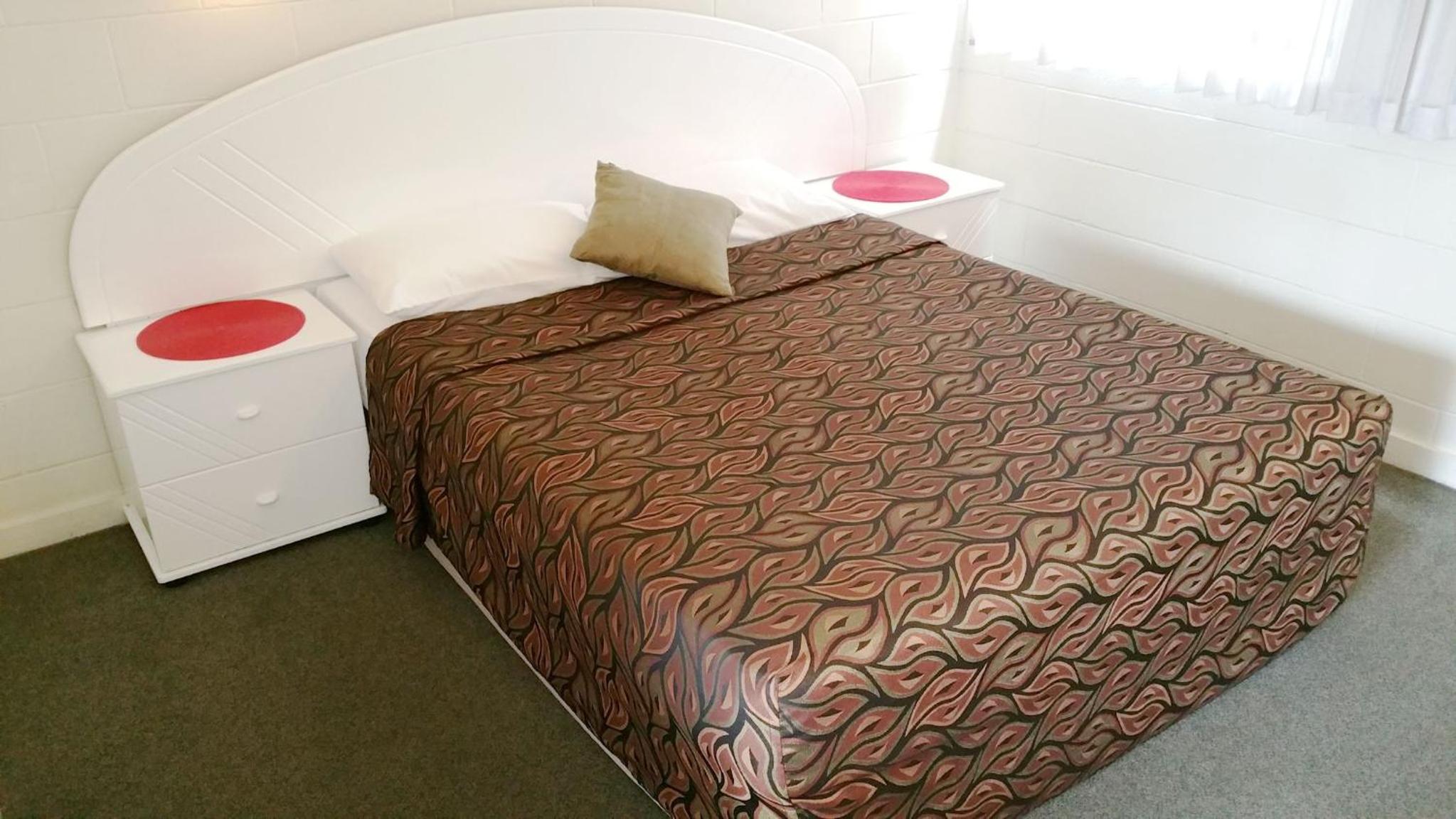 Queen Room photo 3
