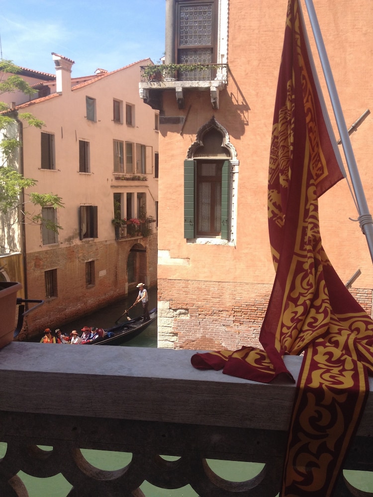 Family Suite, Canal View