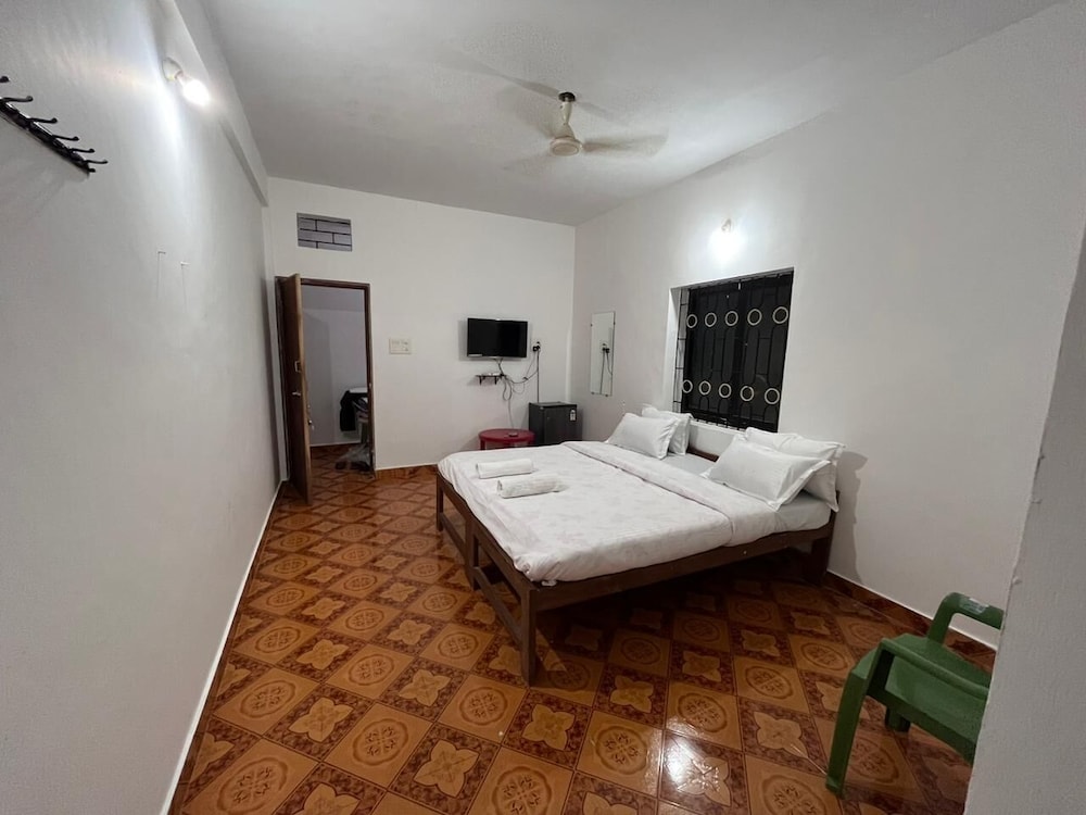 Comfort Room, Balcony
