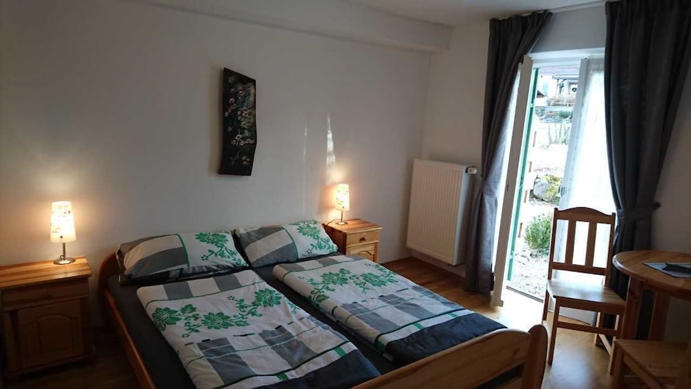 Standard Double Room, 1 Bedroom, Garden View, Mountainside photo 2